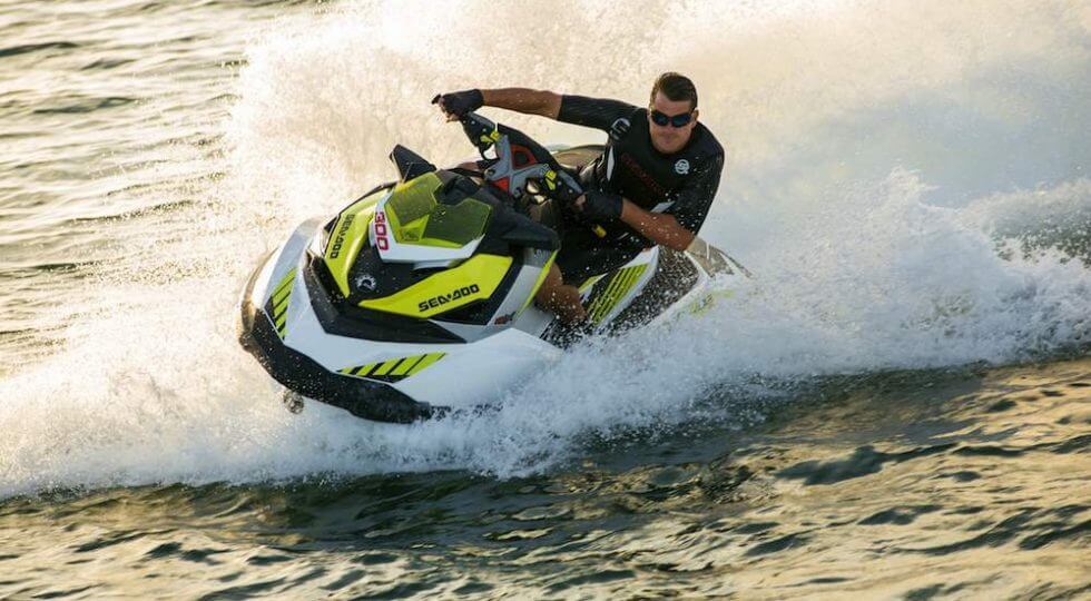 ¿Qué tipos de motos de agua existen?