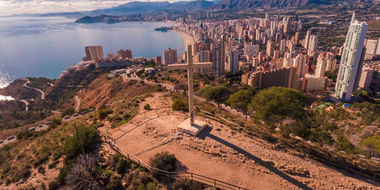 ¿Qué es la Cruz de Benidorm?