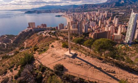 ¿Qué es la Cruz de Benidorm?