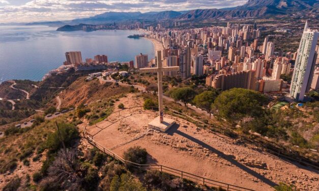 ¿Qué es la Cruz de Benidorm?