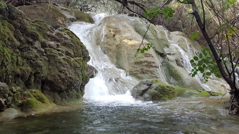 Descubre la Cascada de Camoján