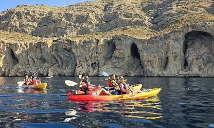 Descubre Altea desde el mar: Kayak y Paddle Surf con Acrojet