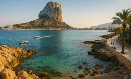 Calpe y el mar: un encuentro entre acantilados, historia y salitre